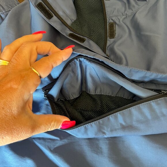 Gap Blue Rain/Windbreaker Jacket, 4 Pockets, 3/4 Velcro Neck Opening, Size XL - Picture 8 of 15